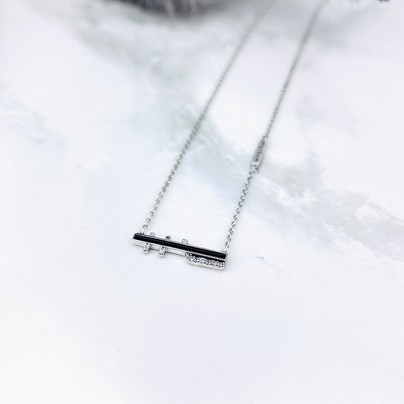 گردنبند نقره مدل وینگ چون