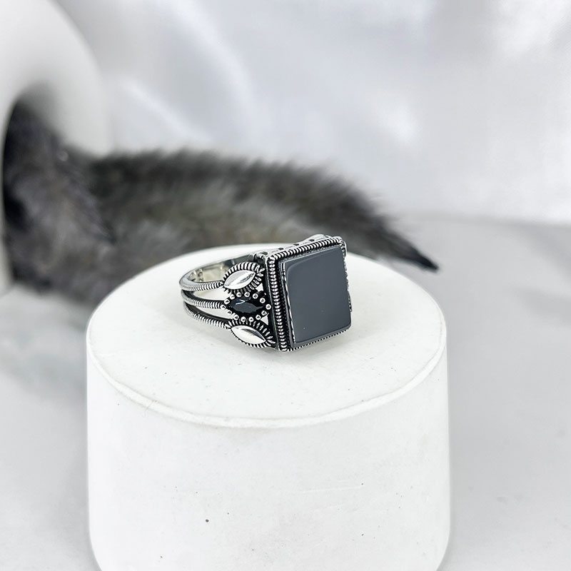 انگشتر نقره مردانه مدل اونیکس مربع