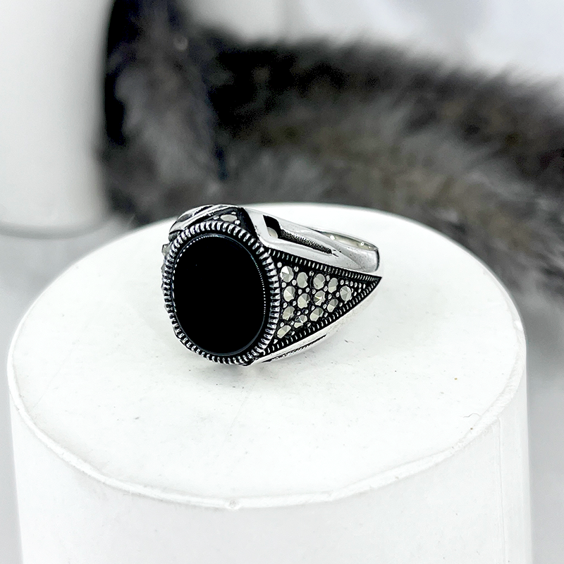 انگشتر نقره مردانه مدل دایره عقیق مشکی