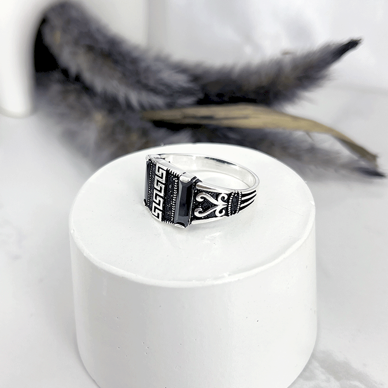 انگشتر نقره مردانه مدل کریستال مشکی