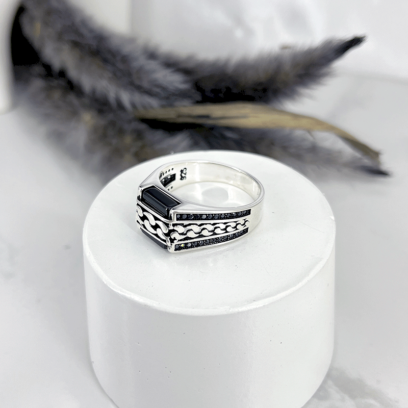 انگشتر نقره مردانه مدل کارتیر عقیق