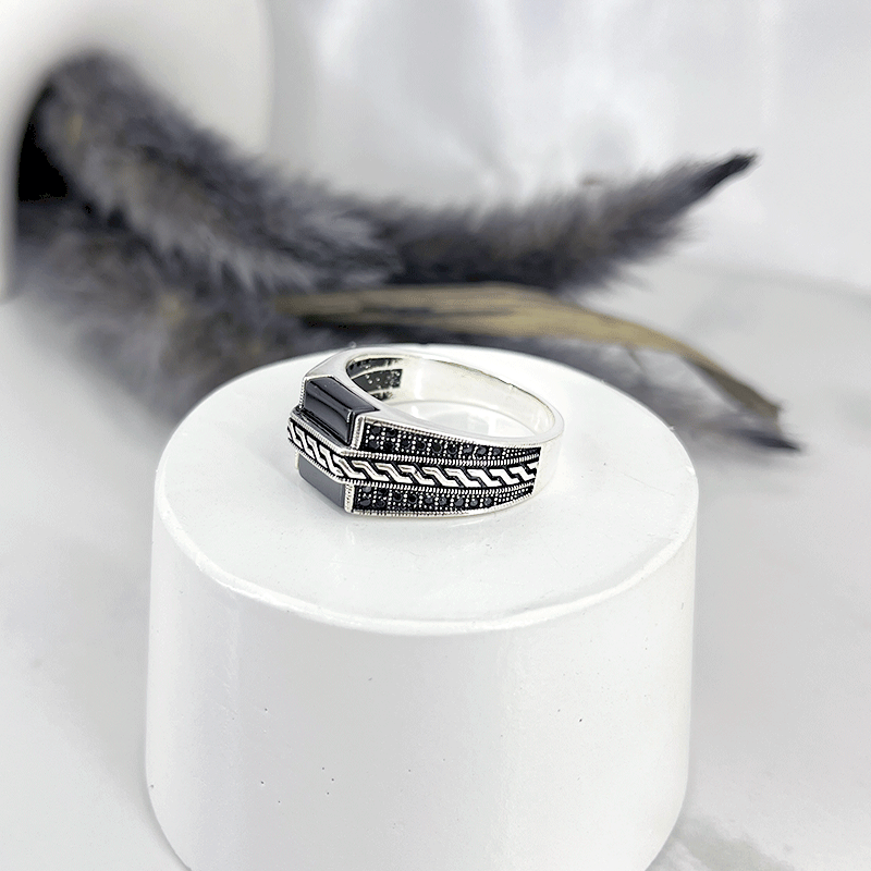 انگشتر نقره مردانه مدل اونیکس کارتیر