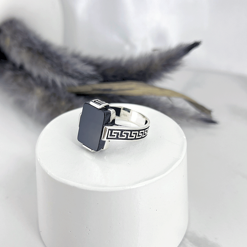 انگشتر نقره مردانه مدل مشکی رکاب ورساچ
