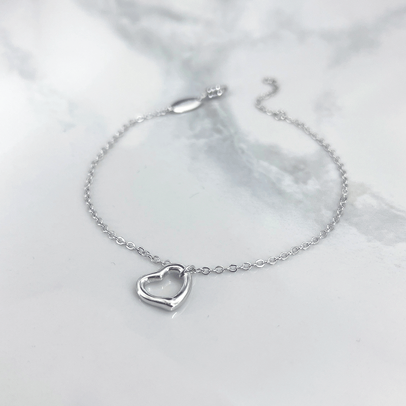 دستبند نقره دخترانه مدل قلب آویز