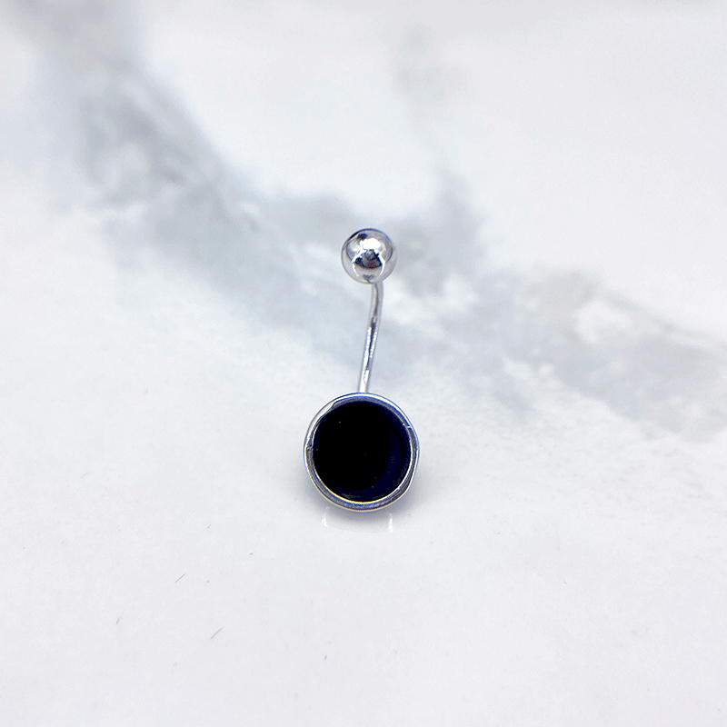 پیرسینگ نقره ناف مدل دایره مشکی