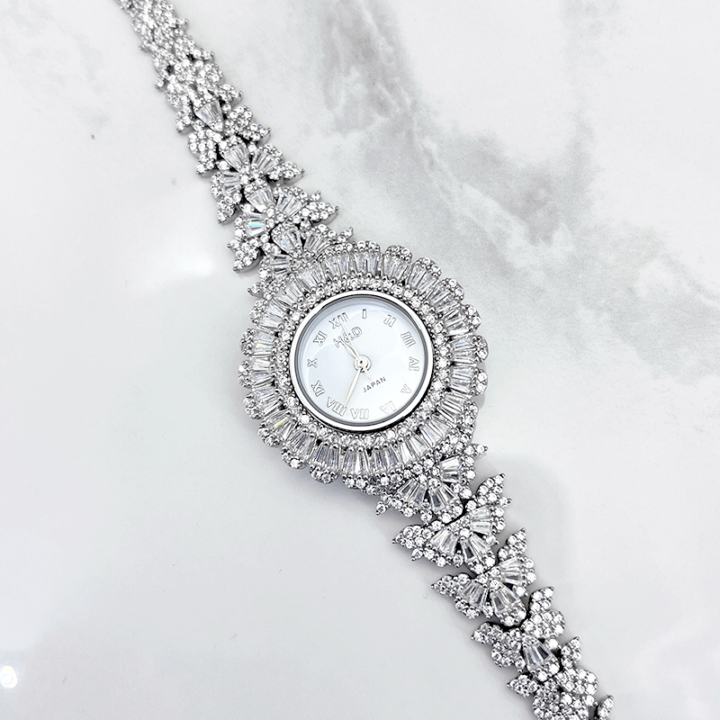 ساعت نقره زنانه ایرانی مدل دایره