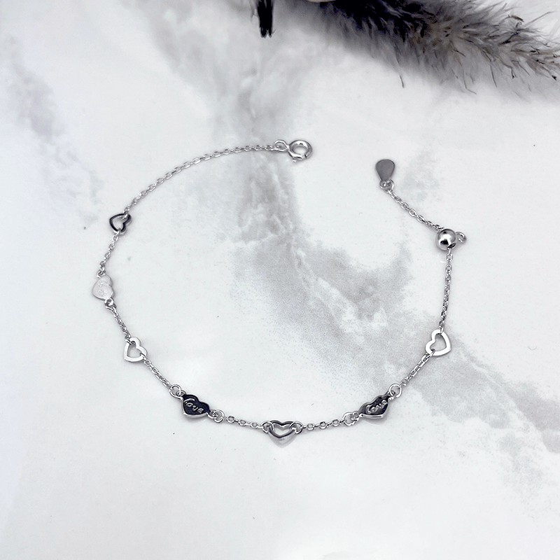 دستبند نقره دخترانه مدل قلب لاو