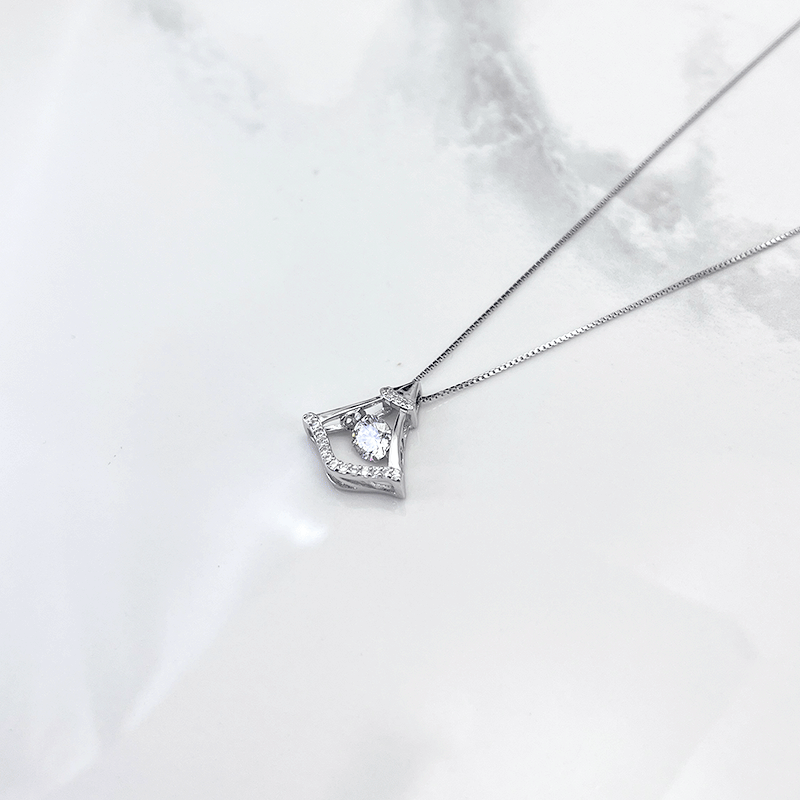 گردنبند زنانه نقره مدل  تک نگین