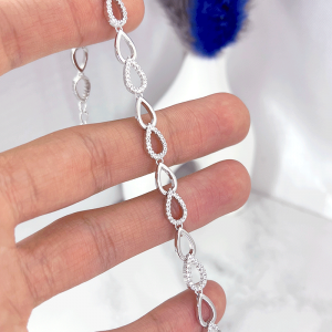 نمای اشک دستبند اسپرت نقره