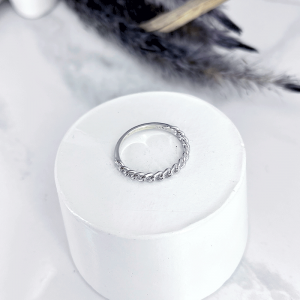 نمای کلی انگشتر دخترانه کارتیر