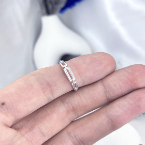 طراحی ظریف و حلقه ای انگشتر نقره دخترانه