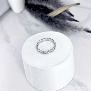 انگشتر مدل زنجیری