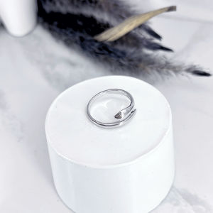 انگشتر مینیمال مار دخترانه