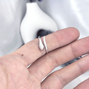 نمای آینه ای انگشتر دخترانه مار