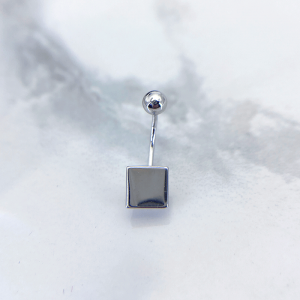 پیرسینگ نقره ناف مدل مربع