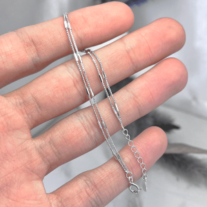 نمای دست دستبند نقره دخترانه ونیزی