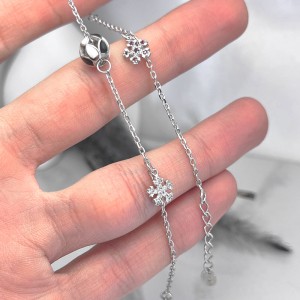 پابند نقره زنانه مدل گوی آویزدار