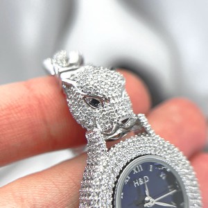 طرح پنتر ساعت نقره زنانه