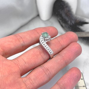 انگشتر نقره زنانه طرح جواهر زمرد