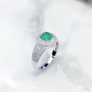 انگشتر زنانه نقره زنانه طرح زمرد