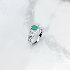 انگشتر نقره ایتالیایی زنانه طرح زمرد زنانه دایره