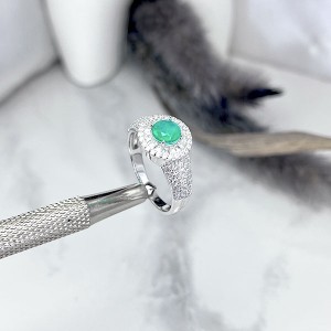 انگشتر دایره نقره زمرد زنانه