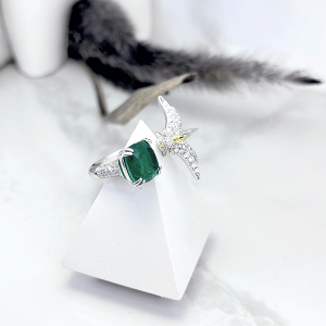 انگشتر زنانه طرح زمرد