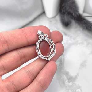 نمای پشت مدال نقره زنانه سنگ عقیق