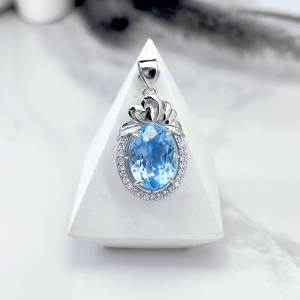 نمای روبرو سنگ توپاز زنانه نقره