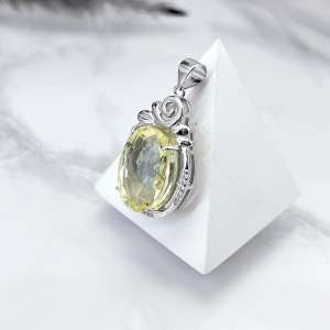 مدال نقره زنانه سنگ سیترین