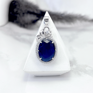 مدال نگین آبی نقره زنانه