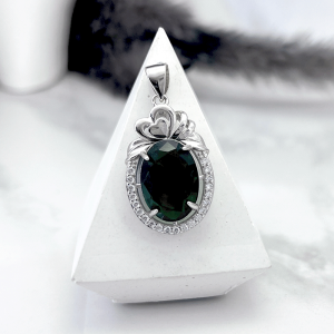 رنگ سبز مدال نقره زنانه