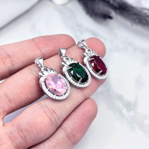 سه عدد رنگ متفاوت مدال نقره زنانه