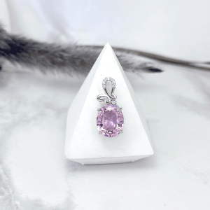 مدال رنگ صورتی دخترانه نقره