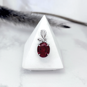 مدال کریستال نقره قرمز