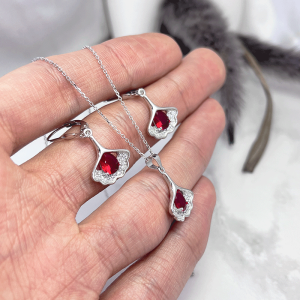 نیم ست مینیمال نقره زنانه قرمز