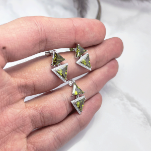 نیم ست مثلث سبز زیتونی زنانه