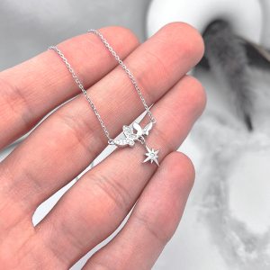 گردنبند نگین دار پروانه نقره