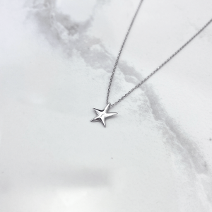 گردنبند مینیمال ستاره