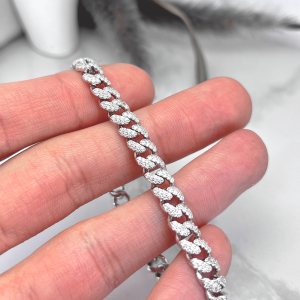 دستبند نگین دار کارتیه زنانه