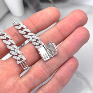 دستبند نگین کارتیه زنانه