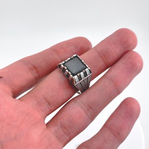 انگشتر نقره مردانه مشکی مربع