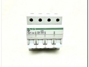 مینیاتوری 4 پل 50 آمپر دنا