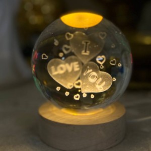 چراغ خواب مدل گوی کریستال طرح I LOVE YOU