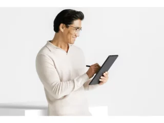 تبلت 13 اینچی مایکروسافت مدل Surface Pro 10-Core Ultra 5 135U ظرفیت 256 گیگابایت و رم 8 گیگابایت