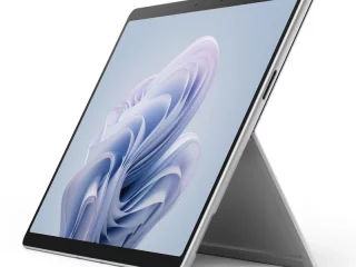 تبلت 13 اینچی مایکروسافت مدل Surface Pro 10-Core Ultra 5 135U ظرفیت 256 گیگابایت و رم 8 گیگابایت