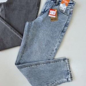 شلوار جین مام‌استایل