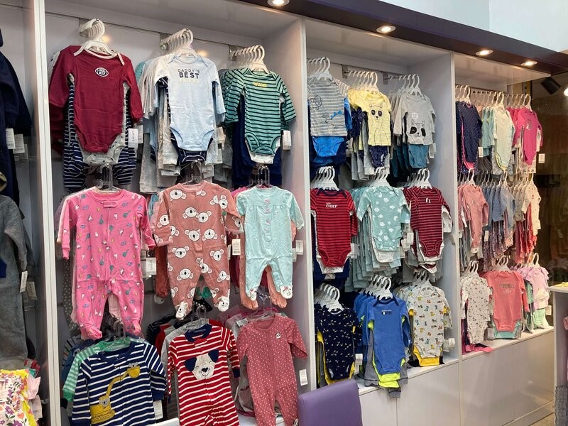 متنوع بودن لباسهای بچگانه در فروش عمده