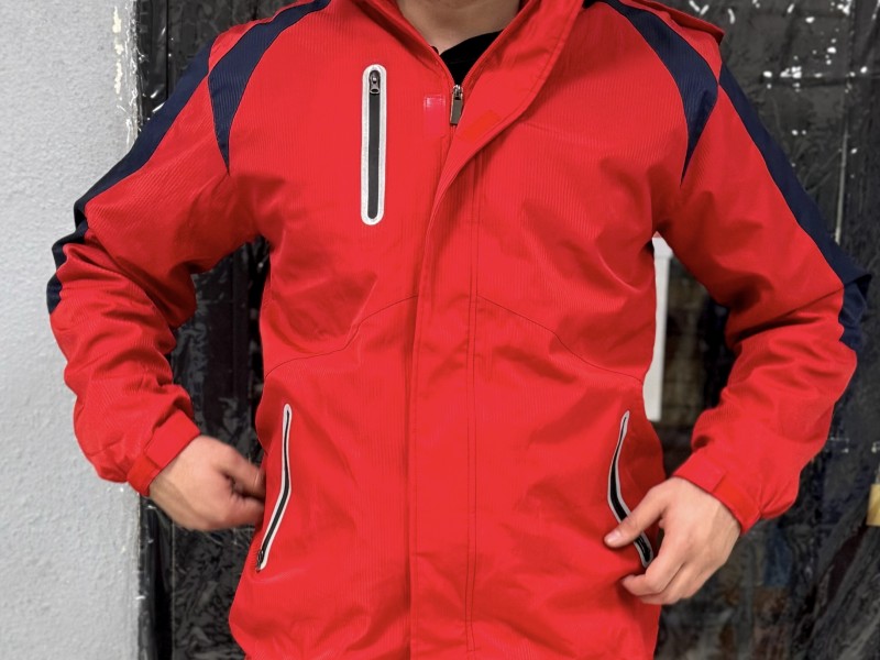 کاپشن دوپوش کوهنوردی و اسکی