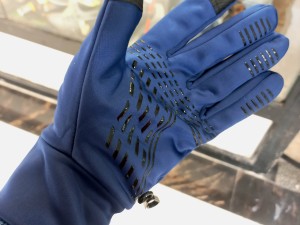 دستکش وینداستاپر تاچ دار طرح نورس فیس